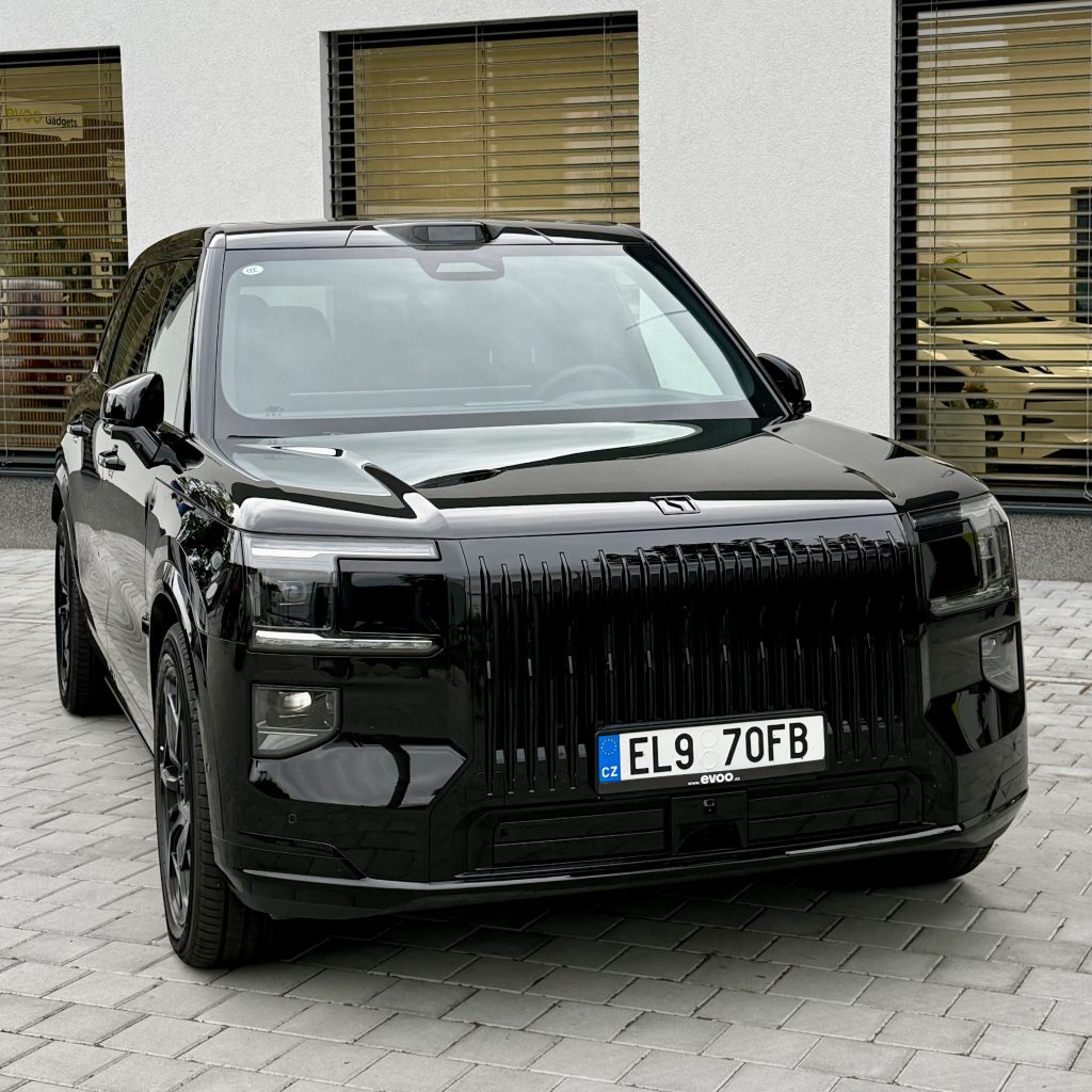 Tom z Daddy’s Garage a Zeekr 9X: První seznámení s čínským Rolls-Roycem!