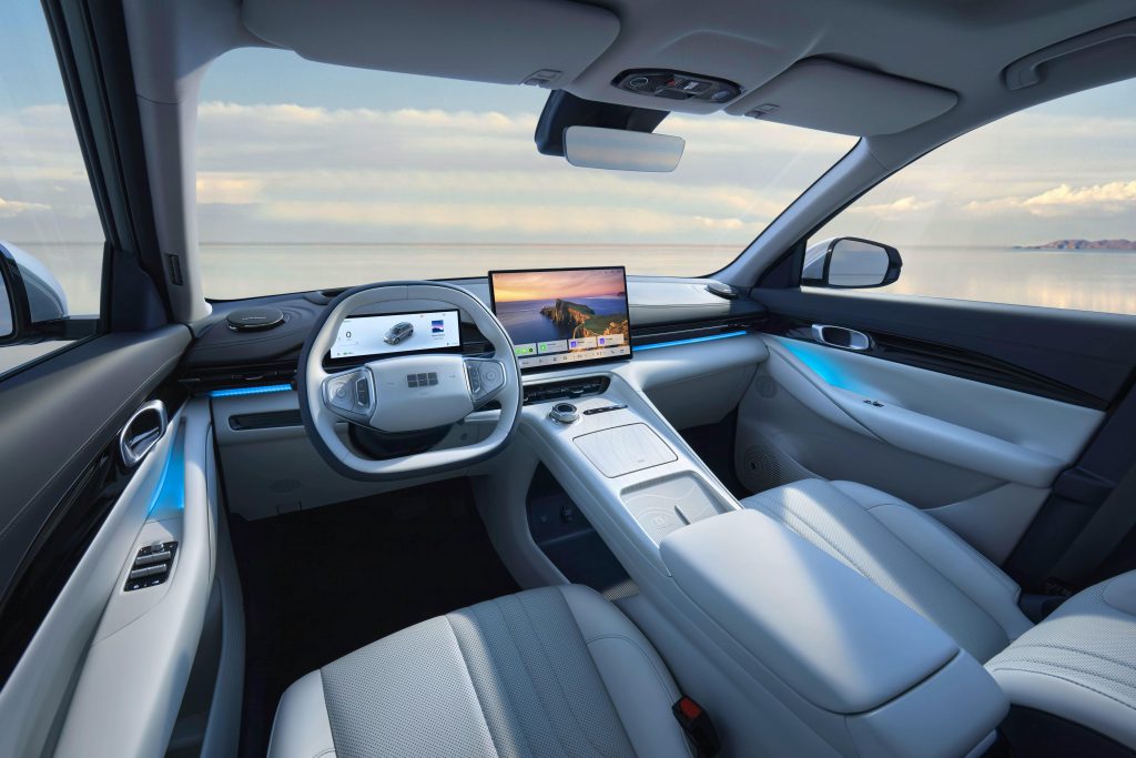Geely E5