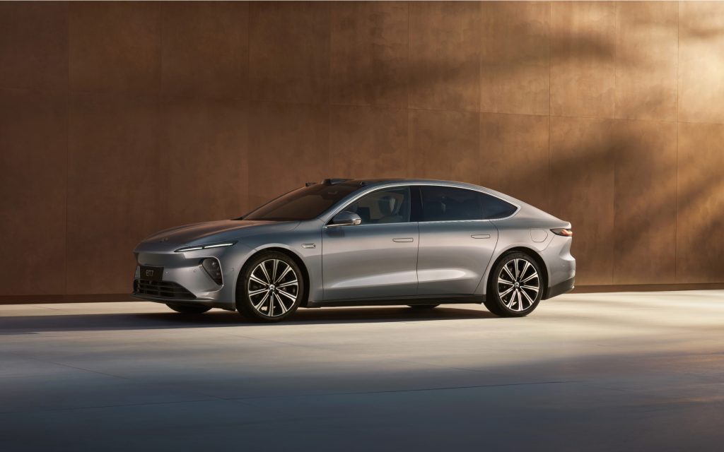 Elektrický sedan NIO ET7
