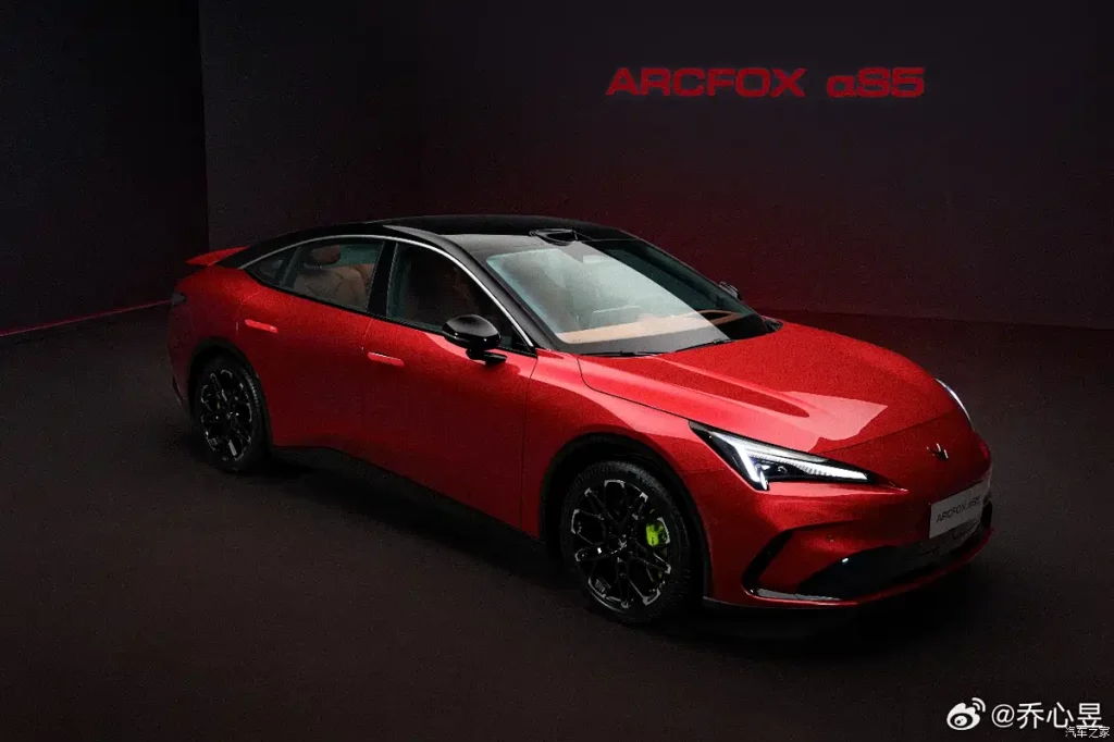 Arcfox Alpha S5 pro rok 2027 dostane lidar a přední zavazadelník